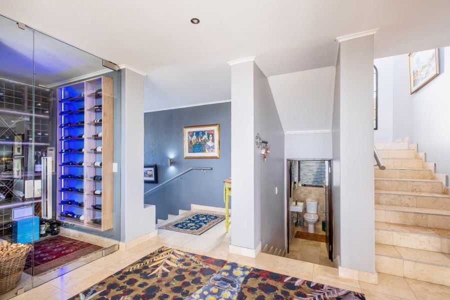 5 Bedroom Property for Sale in Oubaai Western Cape